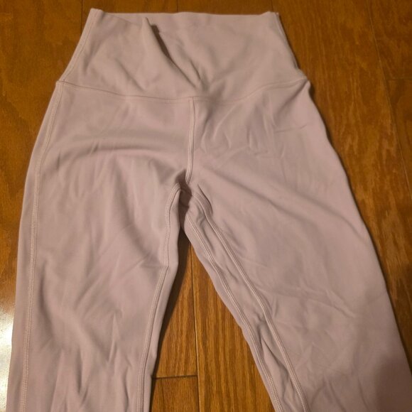 Lululemon leggings size 4 - Picture 1 of 2